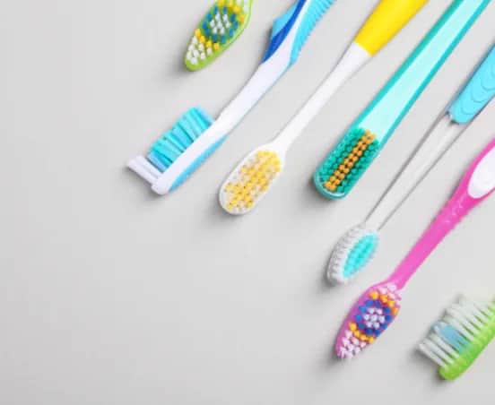 Miękka czy twarda szczoteczka? Wybierz mądrze dla zdrowia zębów